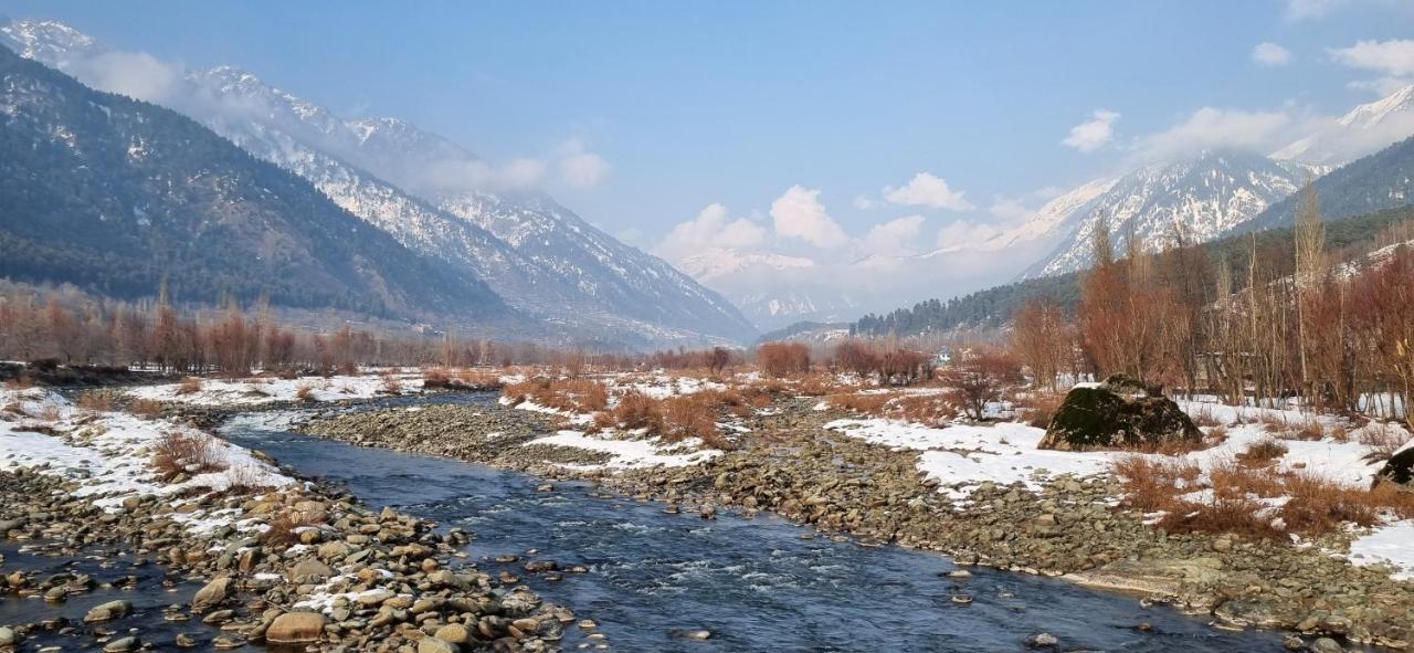 White Water Resorts Pahalgām Dış mekan fotoğraf