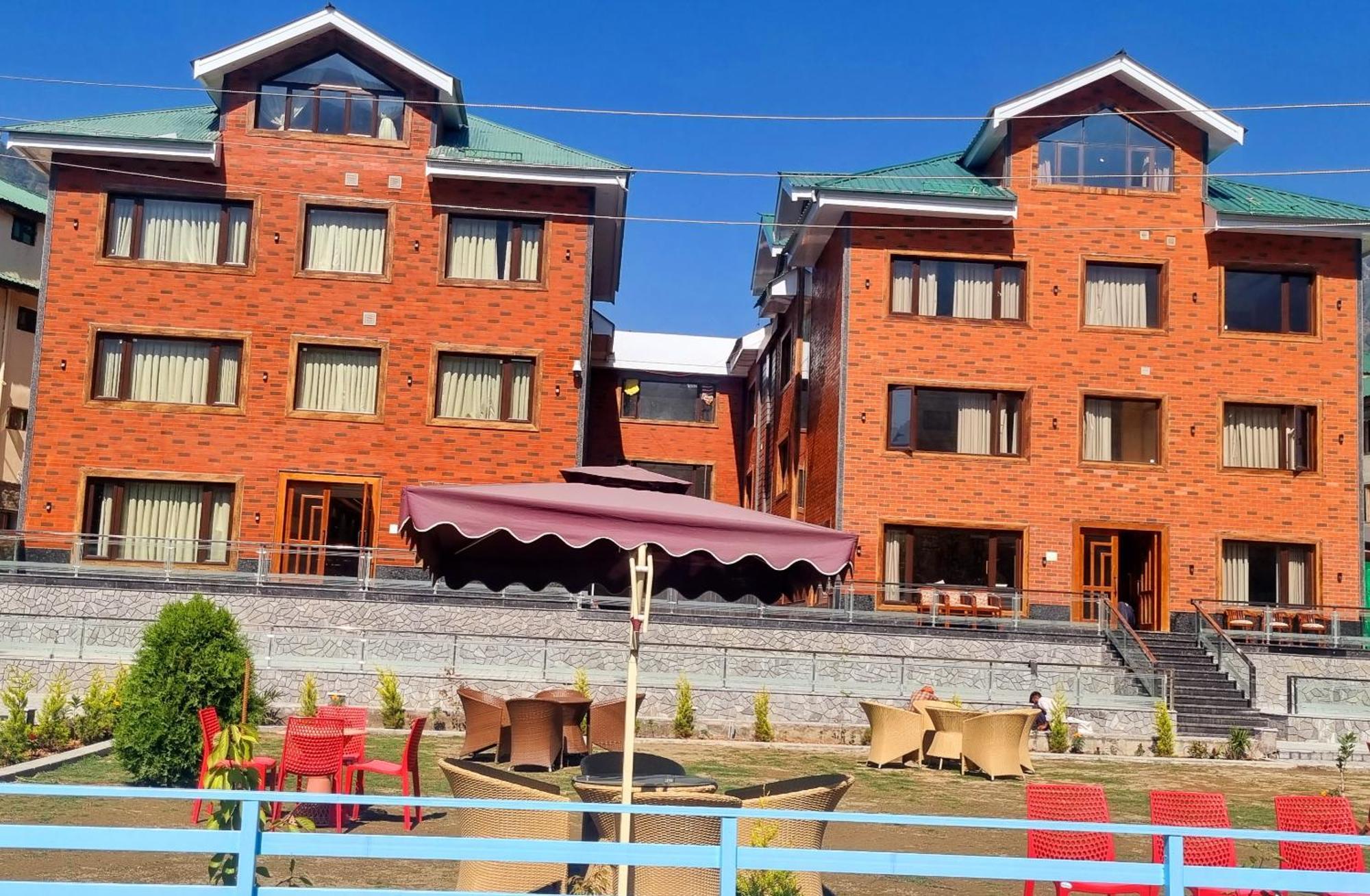 White Water Resorts Pahalgām Dış mekan fotoğraf